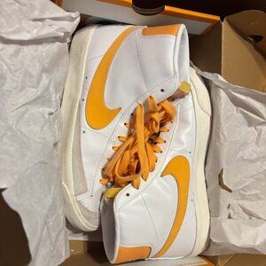 Nike Blazer Mid '77